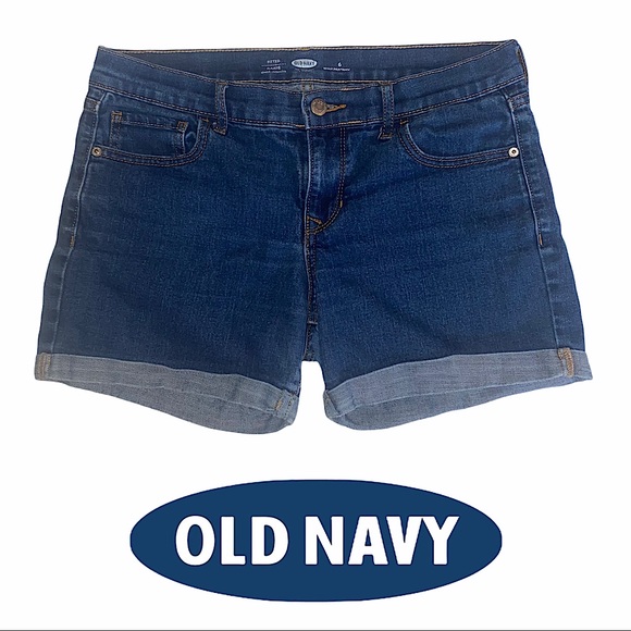 Old Navy | Sz 6 Reg. Fitted Stretch Jean Shorts